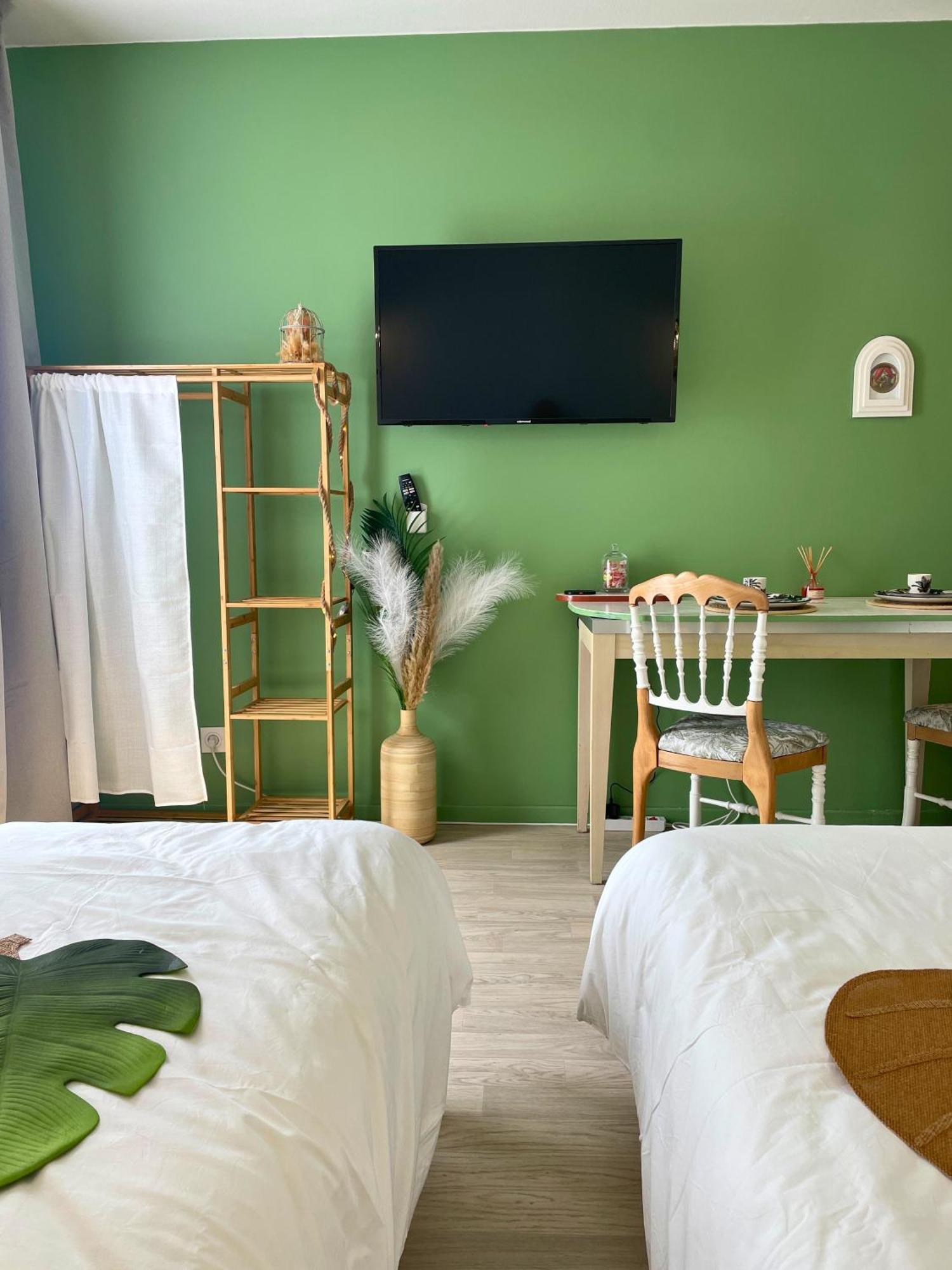 Boudoir - Clim-Wifi-Twin-Gare Apartment Lourdes Luaran gambar